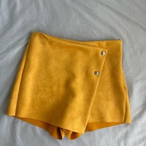 Zara suede skort